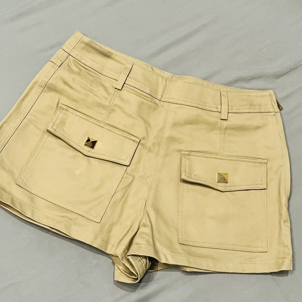 Valentino Tan Short